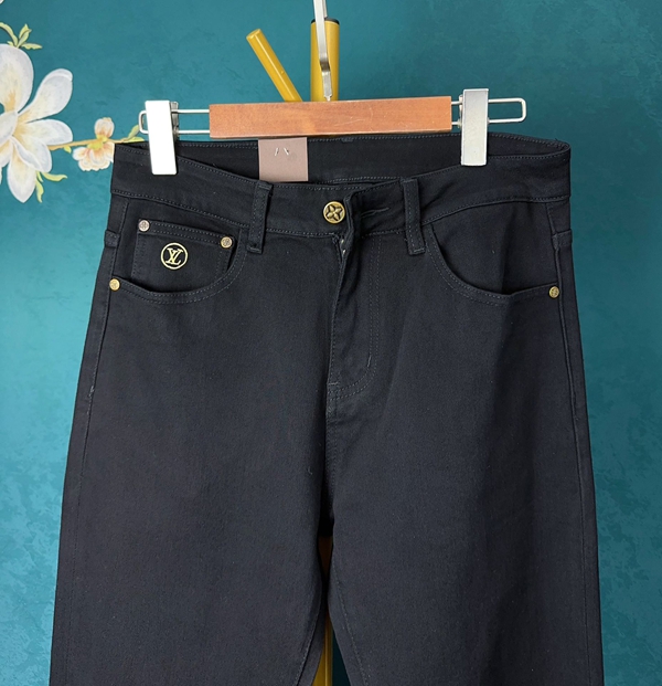 ブランドジーンズ着用イメージ